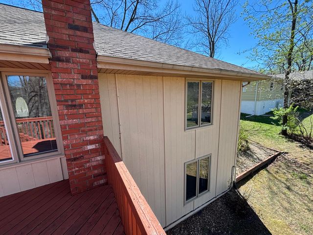 230 Groton Street, Hollister, MO 65672