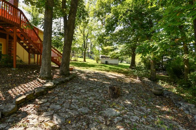 230 Groton Street, Hollister, MO 65672