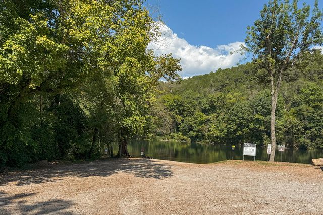 230 Groton Street, Hollister, MO 65672