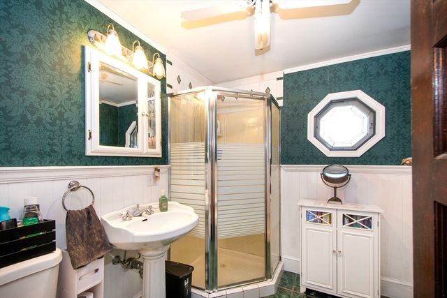 99 Phillips St, Quincy, MA 02170