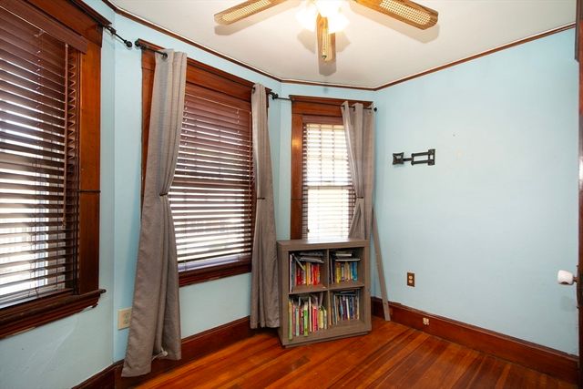 99 Phillips St, Quincy, MA 02170