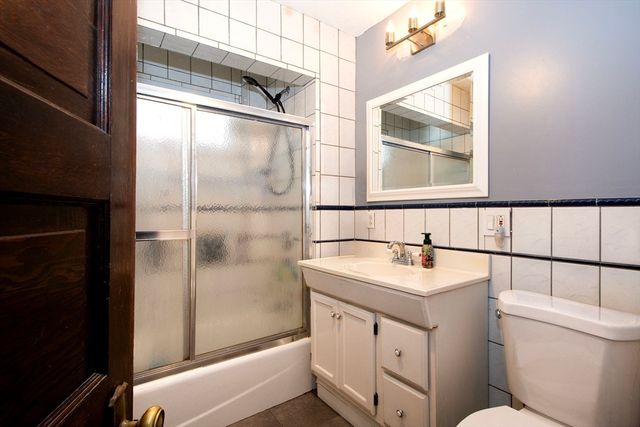 99 Phillips St, Quincy, MA 02170