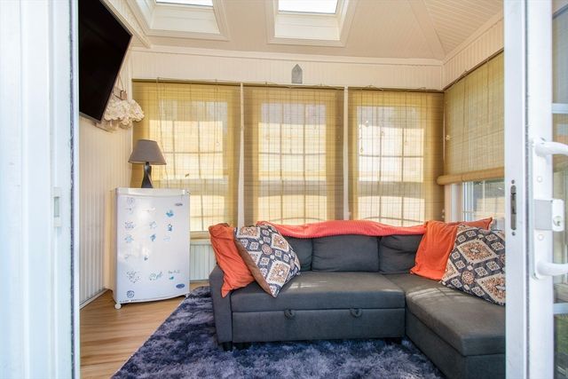99 Phillips St, Quincy, MA 02170