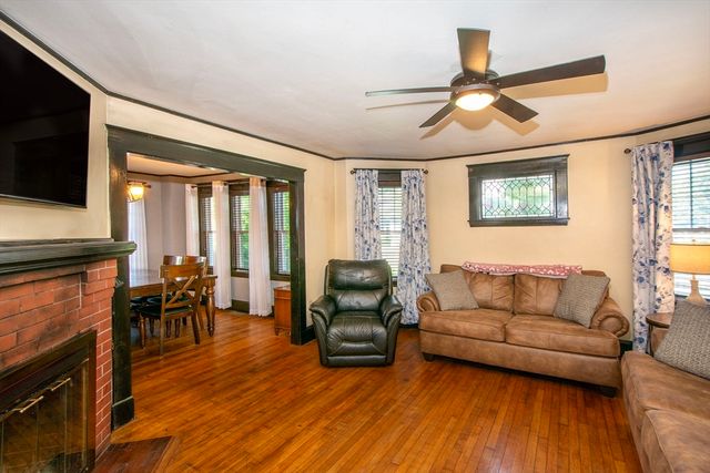 99 Phillips St, Quincy, MA 02170