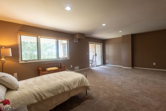 107 Rock Ledge Ter, Haledon Boro, NJ 07508
