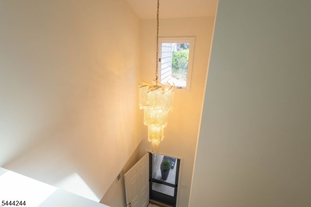 107 Rock Ledge Ter, Haledon Boro, NJ 07508