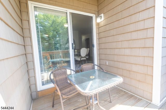 107 Rock Ledge Ter, Haledon Boro, NJ 07508