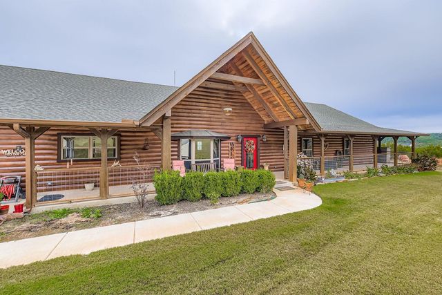 2201 Whitewater DR, Bertram, TX 78605