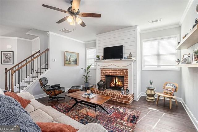 5180 Parkwood Drive, Flowery Branch, GA 30542