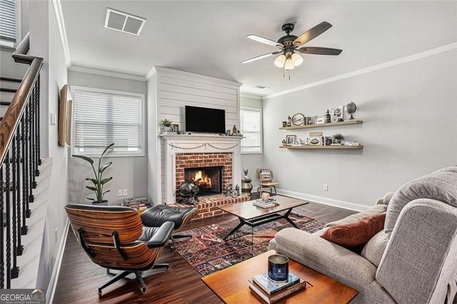 5180 Parkwood Drive, Flowery Branch, GA 30542
