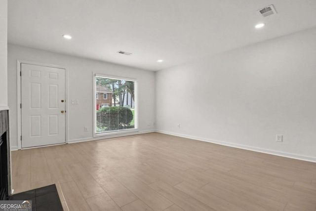 201 Holcomb Ferry Road, Roswell, GA 30076