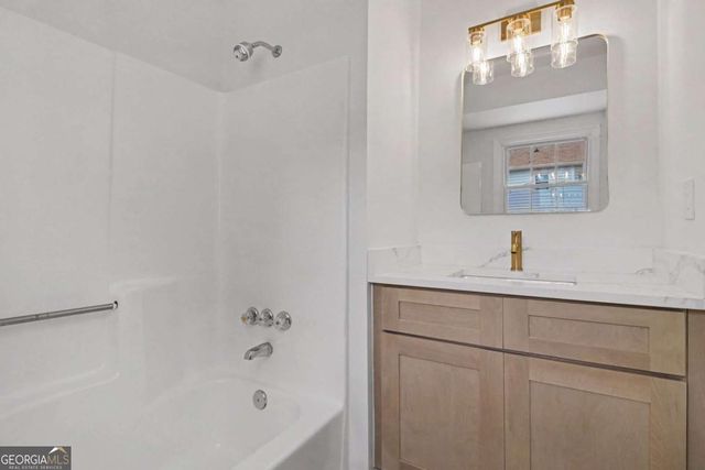 201 Holcomb Ferry Road, Roswell, GA 30076
