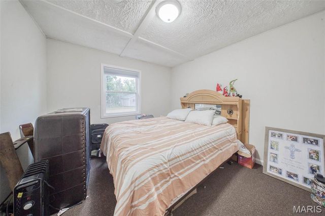 15020 Hackney Drive, St Robert, MO 65584