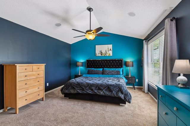 8135 Long Meadow Pointe, Eden Prairie, MN 55347