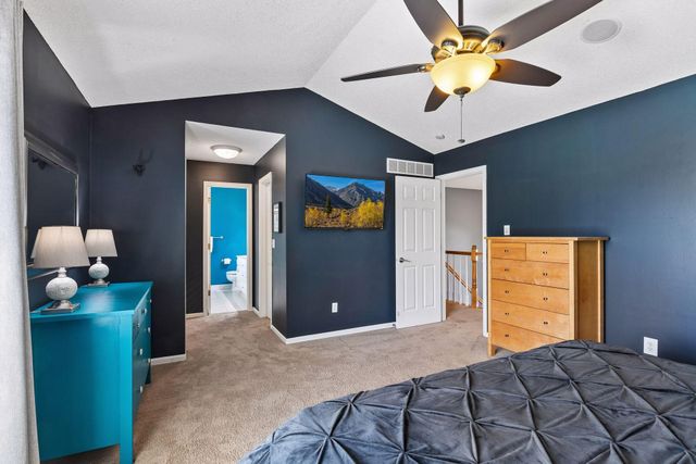 8135 Long Meadow Pointe, Eden Prairie, MN 55347