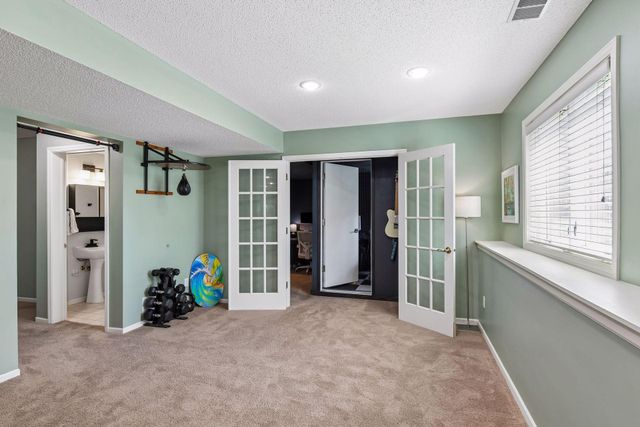 8135 Long Meadow Pointe, Eden Prairie, MN 55347