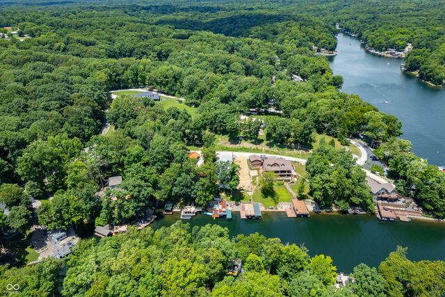 7433 Hummingbird Drive, Nineveh, IN 46164