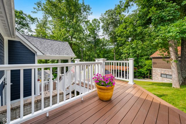 7433 Hummingbird Drive, Nineveh, IN 46164