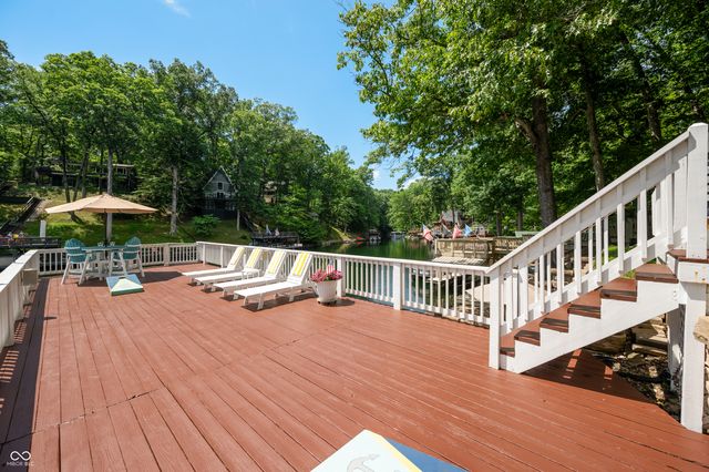 7433 Hummingbird Drive, Nineveh, IN 46164