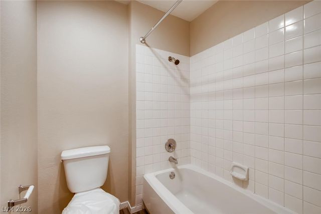 7100 PIRATES COVE Road 2093, Las Vegas, NV 89145