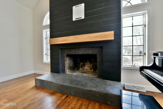 52 Sherwood Trail, Saratoga Springs, NY 12866