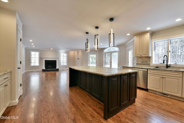 52 Sherwood Trail, Saratoga Springs, NY 12866