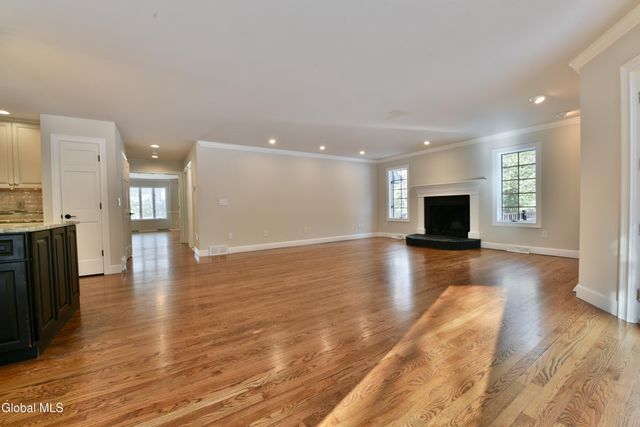 52 Sherwood Trail, Saratoga Springs, NY 12866