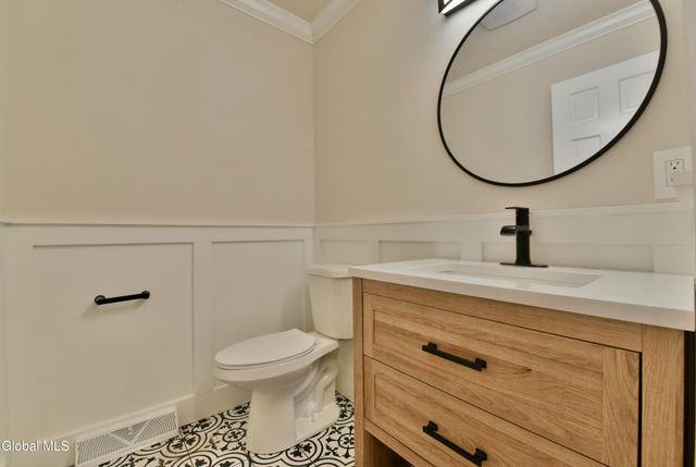 52 Sherwood Trail, Saratoga Springs, NY 12866