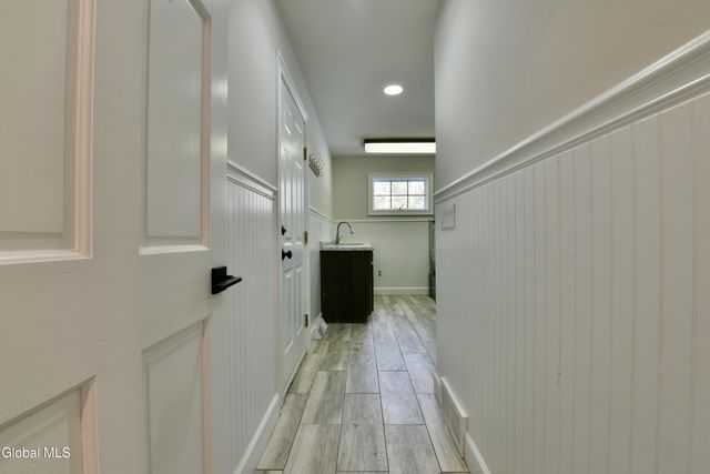 52 Sherwood Trail, Saratoga Springs, NY 12866