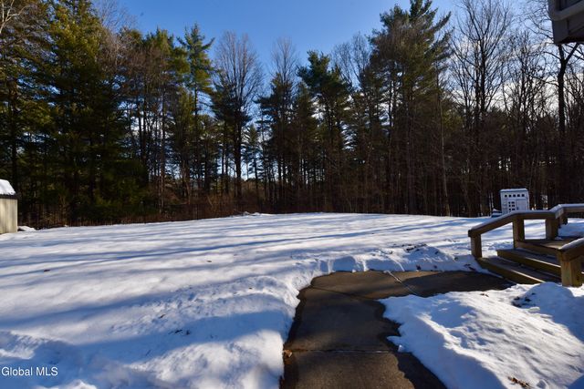 52 Sherwood Trail, Saratoga Springs, NY 12866