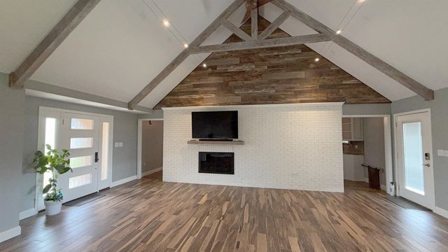 12 Elliot Dr, Lockport, LA 70374