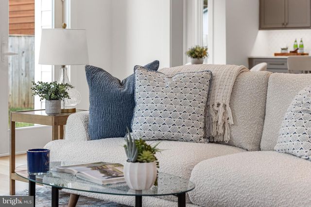 7804 CUSTER RD, Bethesda, MD 20814