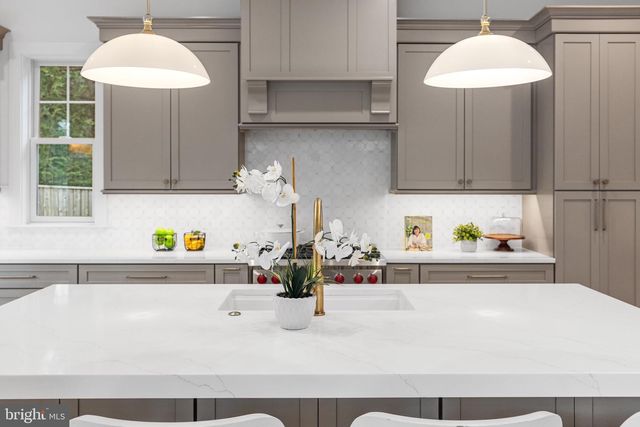 7804 CUSTER RD, Bethesda, MD 20814