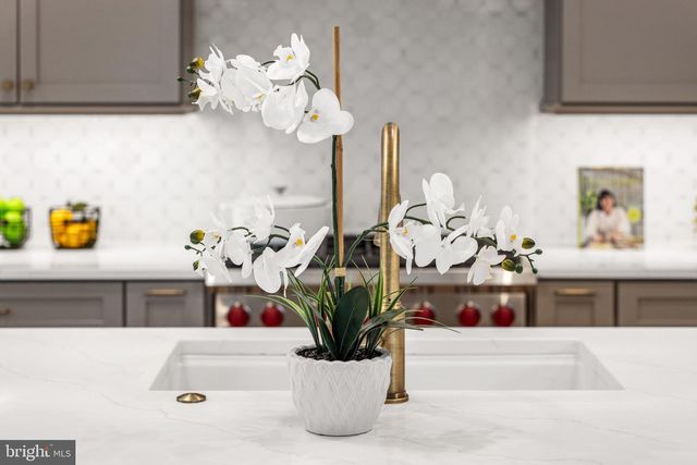 7804 CUSTER RD, Bethesda, MD 20814