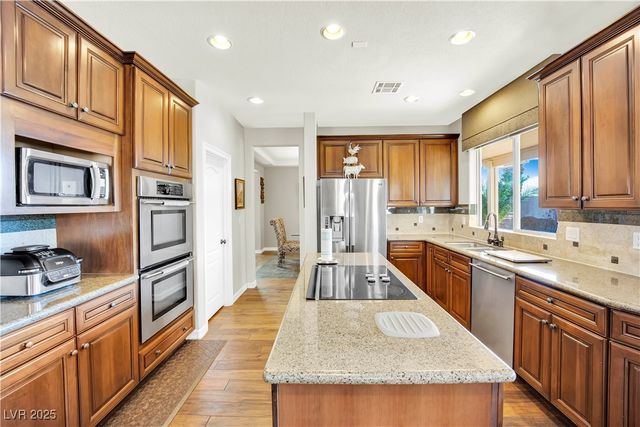 127 Birch Ridge Avenue, Las Vegas, NV 89183