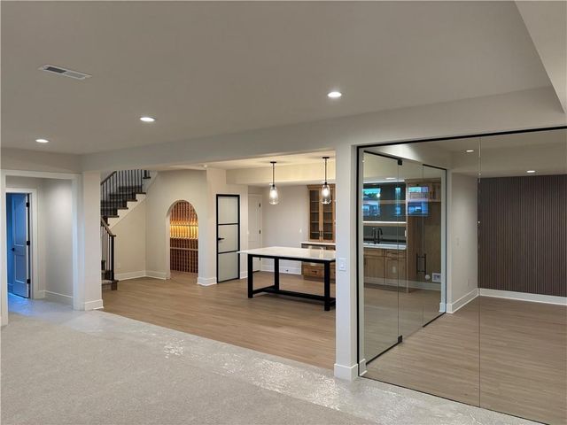 2226 SW Heartland Court, Lee's Summit, MO 64082
