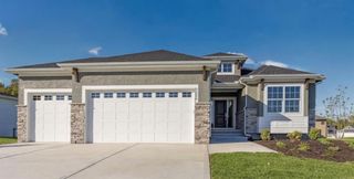2226 SW Heartland Court, Lee's Summit, MO 64082