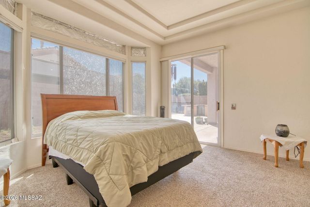 333 W Continental Vista Place, Green Valley, AZ 85614