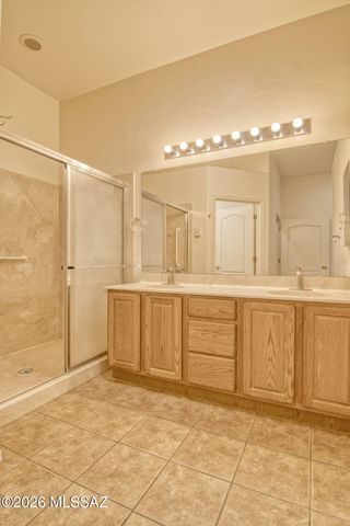333 W Continental Vista Place, Green Valley, AZ 85614