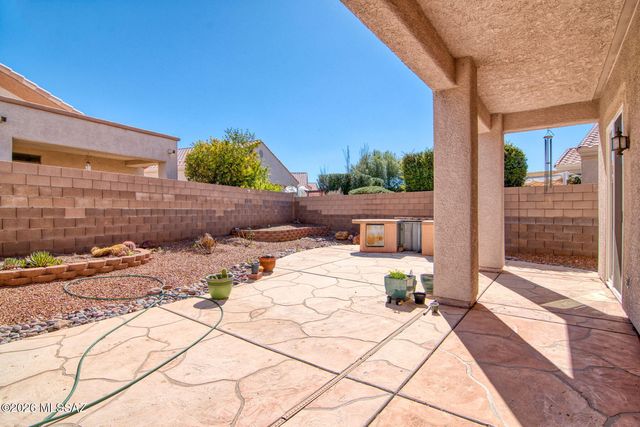 333 W Continental Vista Place, Green Valley, AZ 85614
