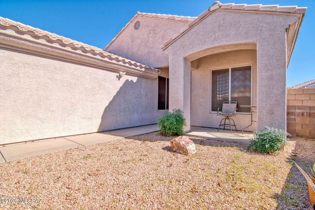 333 W Continental Vista Place, Green Valley, AZ 85614