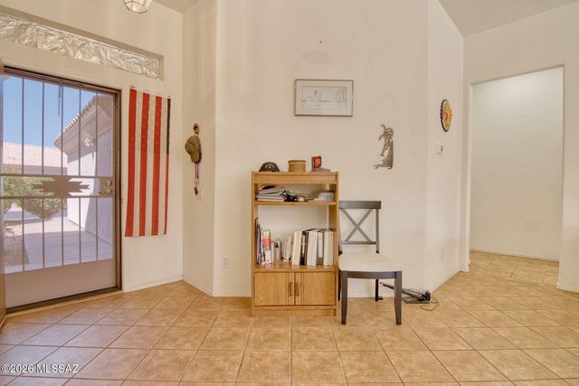 333 W Continental Vista Place, Green Valley, AZ 85614