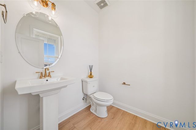 18218 Well House Ter, Moseley, VA 23120