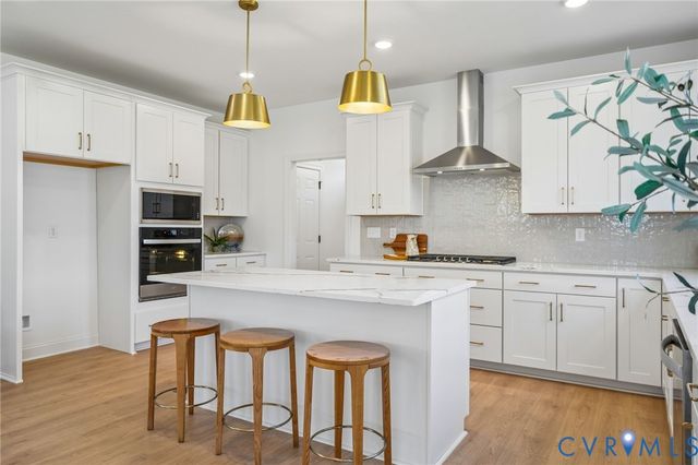 18218 Well House Ter, Moseley, VA 23120