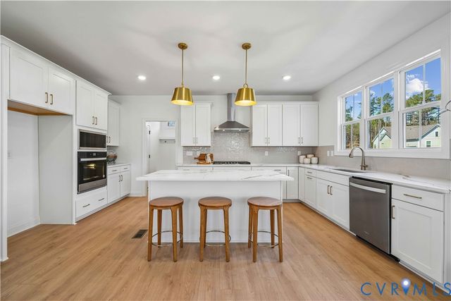 18218 Well House Ter, Moseley, VA 23120