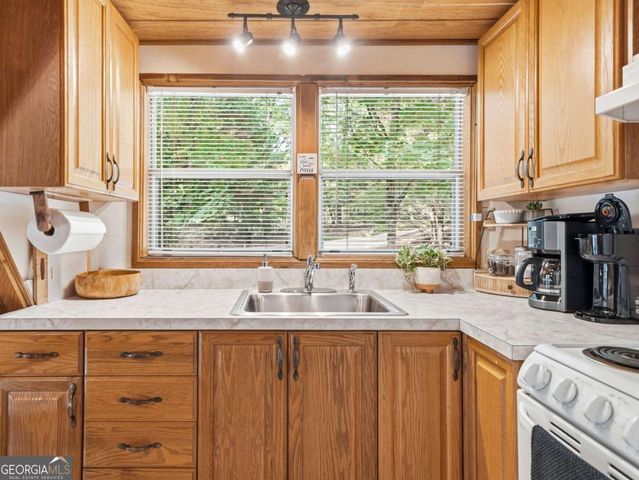 27 Two Cedars Road, Morganton, GA 30560