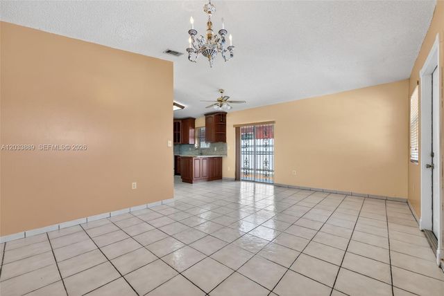 983 W 42nd Pl, Hialeah, FL 33012