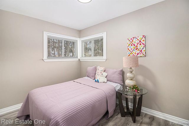 17638 New Hampshire Drive, Southfield, MI 48075