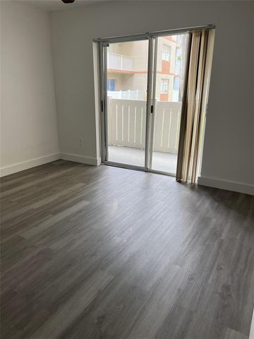 18860 NW 57th Avenue 106, Hialeah, FL 33015