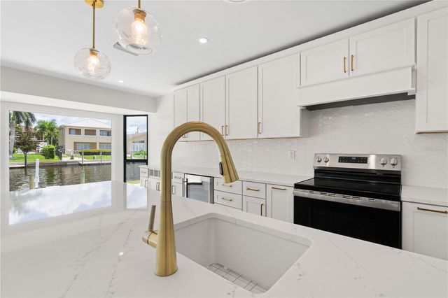 12 SABAL DRIVE, Punta Gorda, FL 33950
